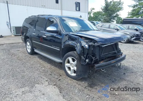 2013 Chevrolet Suburban Ltz z USA, uszkodzony, nr VIN 1GNSKKE73DR101529